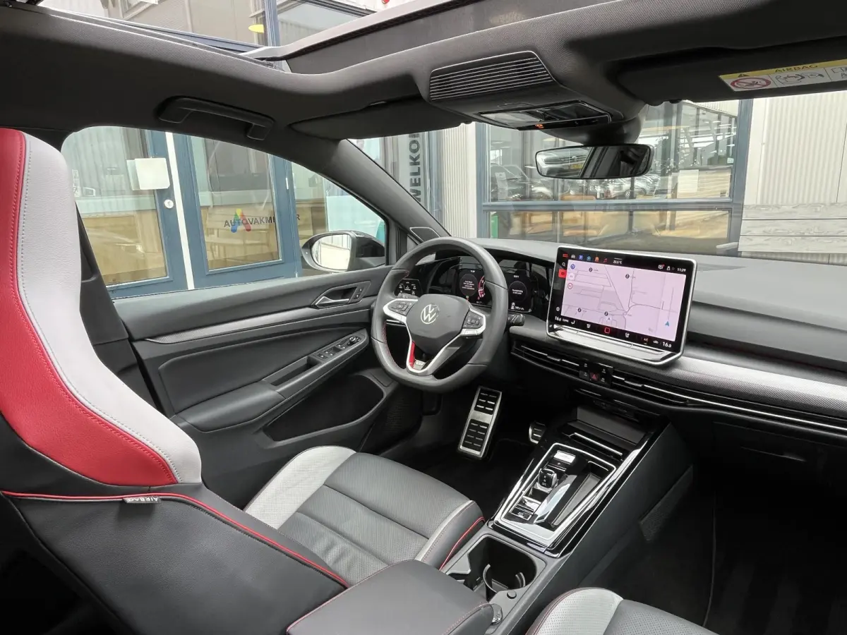 2.0 TSI GTI Clubsport | Pano.Dak/Head-Up/Winter-Pakket/Akrapovič Uitlaatsysteem/Apple CarPlay-Android Auto