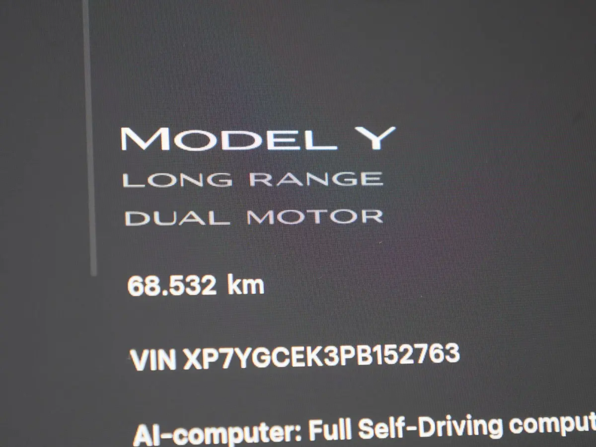Dual Motor AWD | ACHTERUITRIJCAMERA | ELEKTRISCHE KOFFERKLEP | LEDEREN BEKLEDING | STOELVERWARMING | STUURVERWARNING |