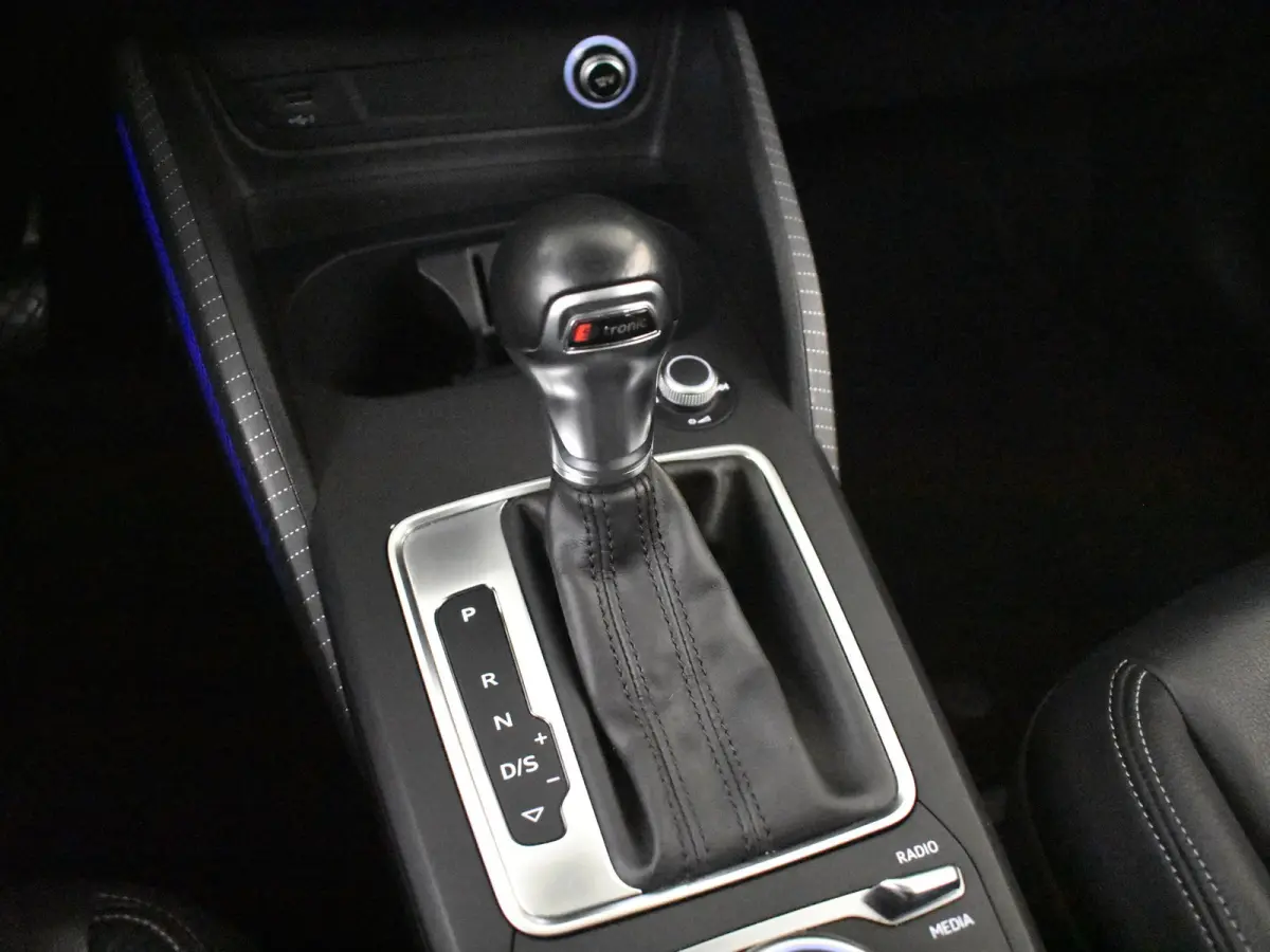 1.4 TFSI CoD Launch Edition S-Line 150PK AUTO | Pano-dak | B & O Sound l Trekhaak | Cruise contr adapt | Climate cont | Dodehoek detectie | Leder |  Stoel verw | Elektr achterklep | App conn