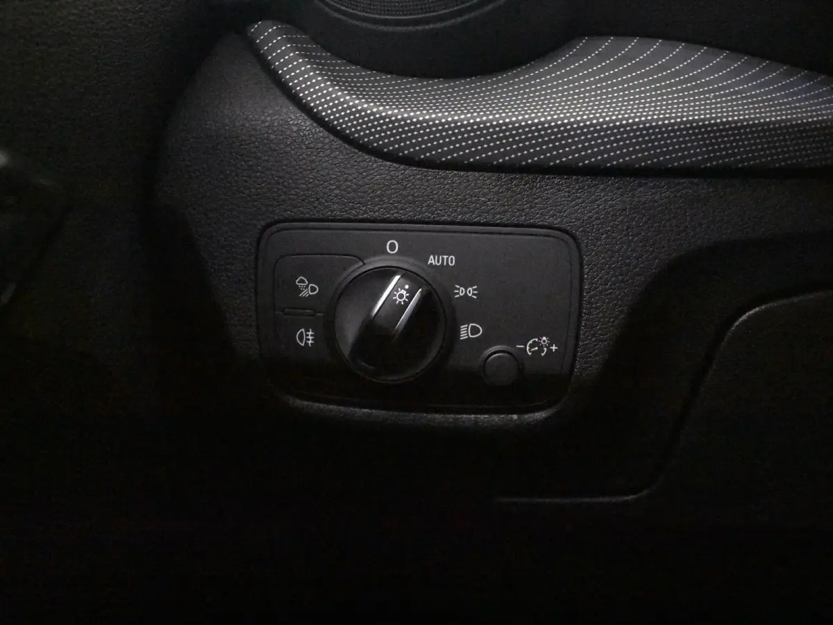 1.4 TFSI CoD Launch Edition S-Line 150PK AUTO | Pano-dak | B & O Sound l Trekhaak | Cruise contr adapt | Climate cont | Dodehoek detectie | Leder |  Stoel verw | Elektr achterklep | App conn