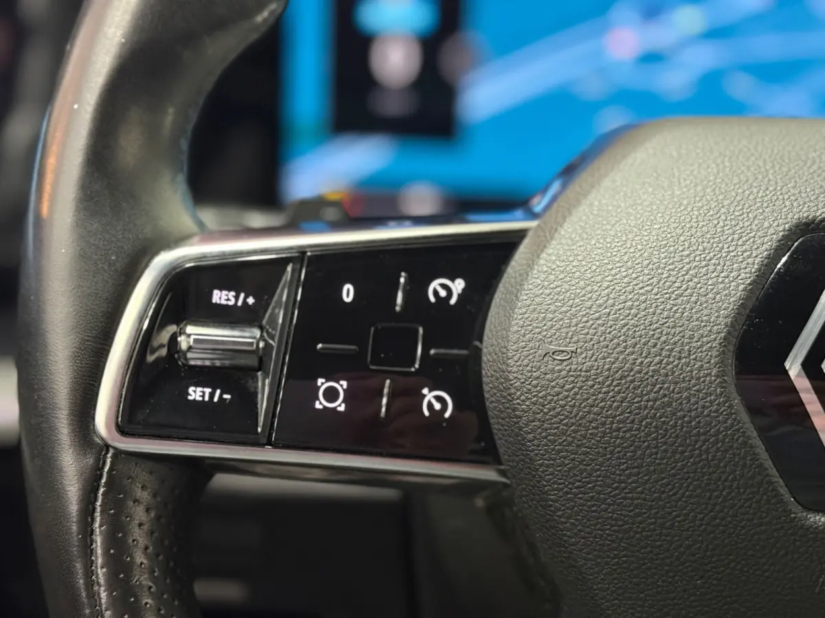 E-Tech Full Hybrid 200pk |Navi | Apple CarPlay | Camera | Stoelverwarming | Cruise Control | Parkeersensoren