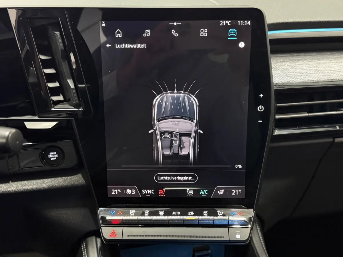 E-Tech Full Hybrid 200pk |Navi | Apple CarPlay | Camera | Stoelverwarming | Cruise Control | Parkeersensoren