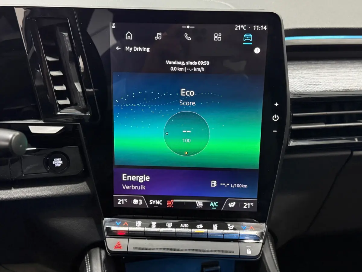 E-Tech Full Hybrid 200pk |Navi | Apple CarPlay | Camera | Stoelverwarming | Cruise Control | Parkeersensoren
