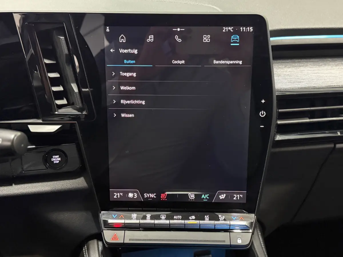 E-Tech Full Hybrid 200pk |Navi | Apple CarPlay | Camera | Stoelverwarming | Cruise Control | Parkeersensoren