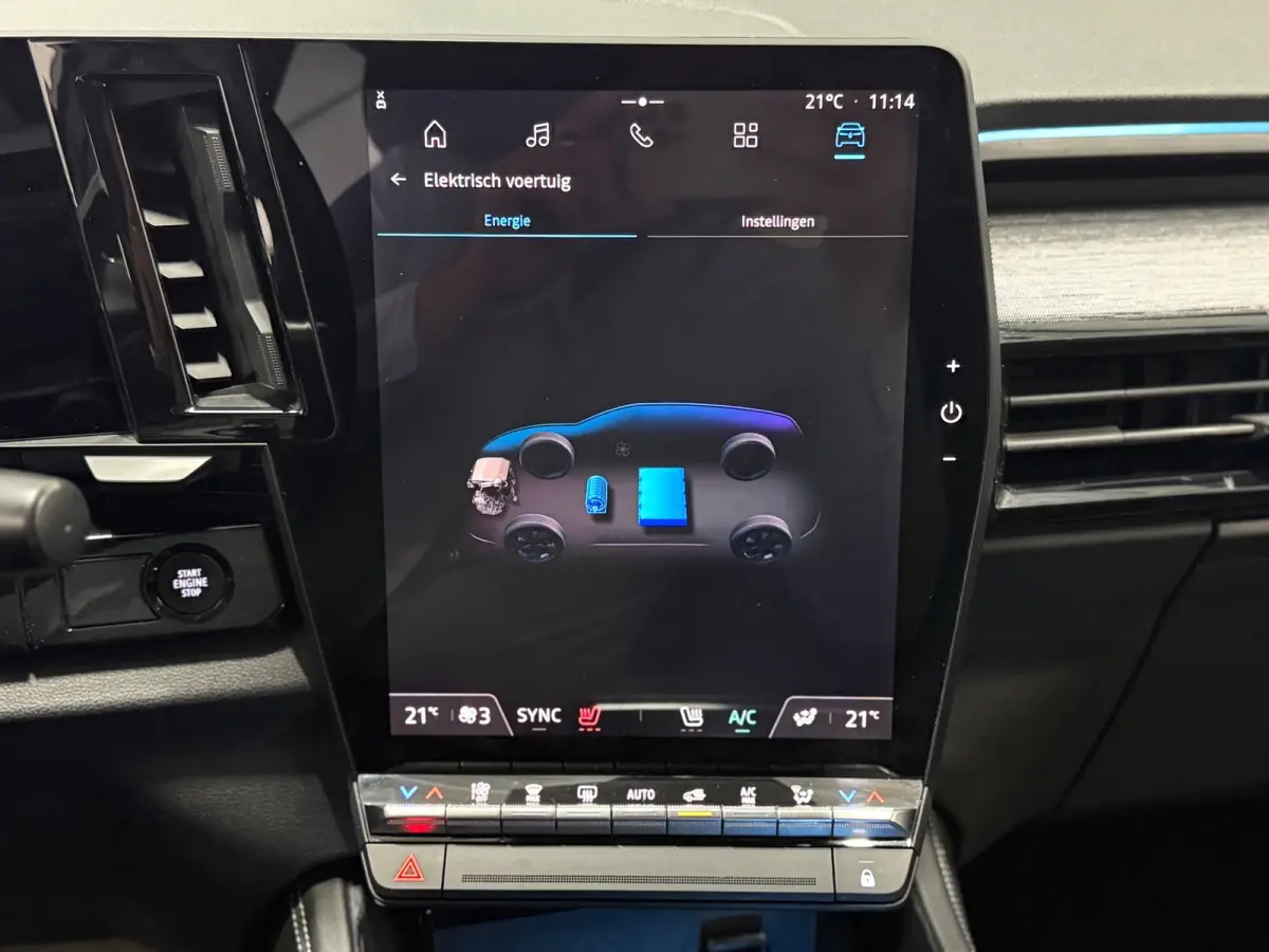 E-Tech Full Hybrid 200pk |Navi | Apple CarPlay | Camera | Stoelverwarming | Cruise Control | Parkeersensoren