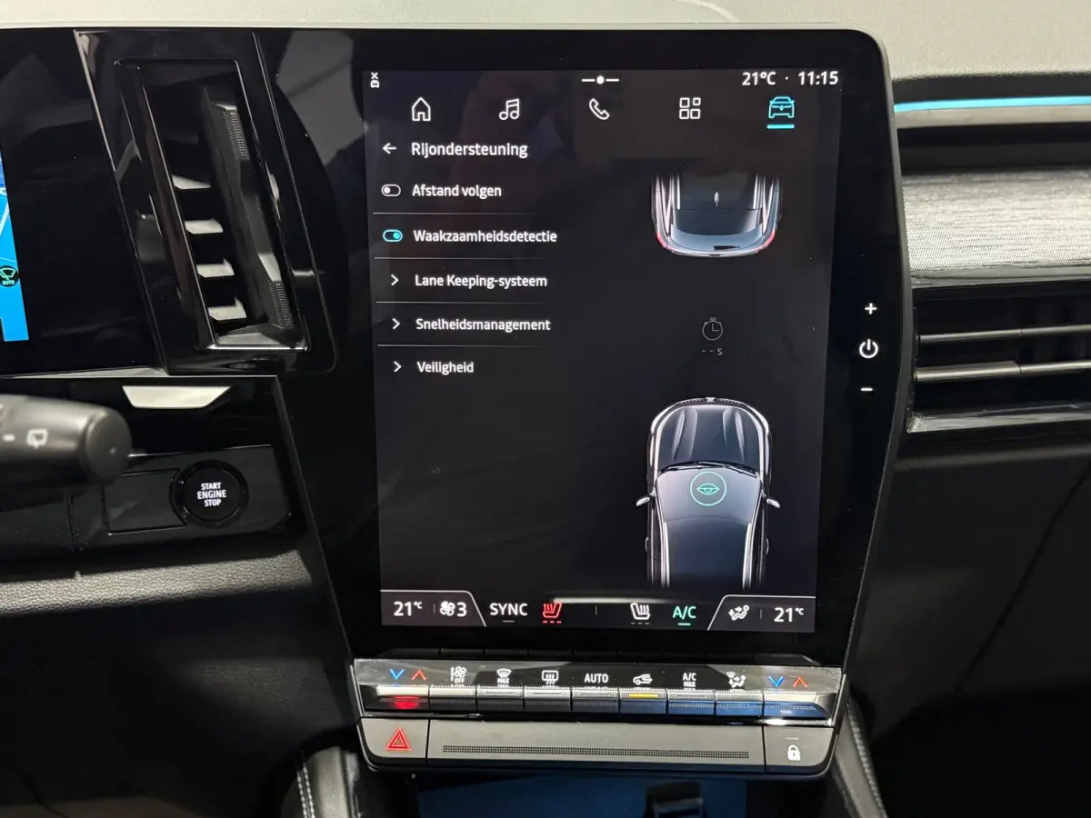 E-Tech Full Hybrid 200pk |Navi | Apple CarPlay | Camera | Stoelverwarming | Cruise Control | Parkeersensoren
