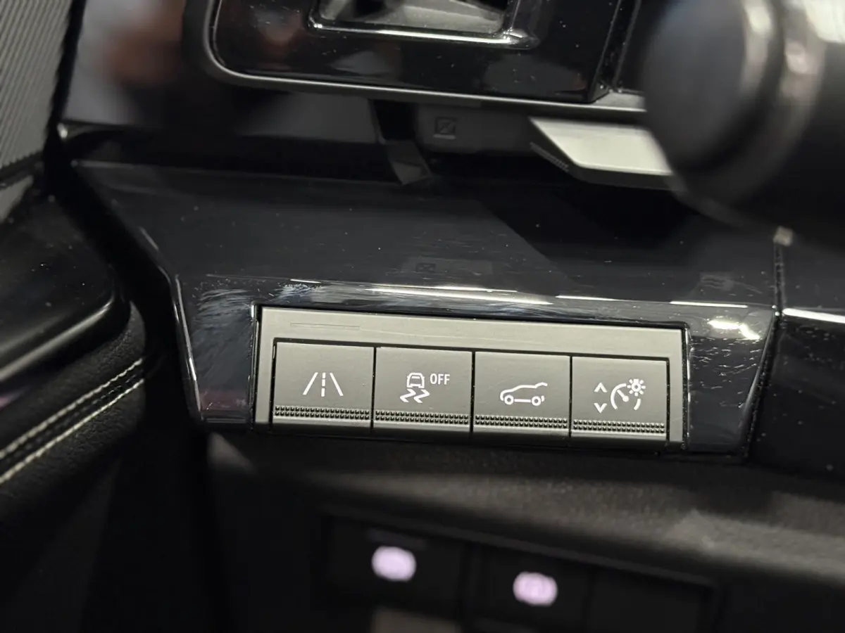 E-Tech Full Hybrid 200pk |Navi | Apple CarPlay | Camera | Stoelverwarming | Cruise Control | Parkeersensoren