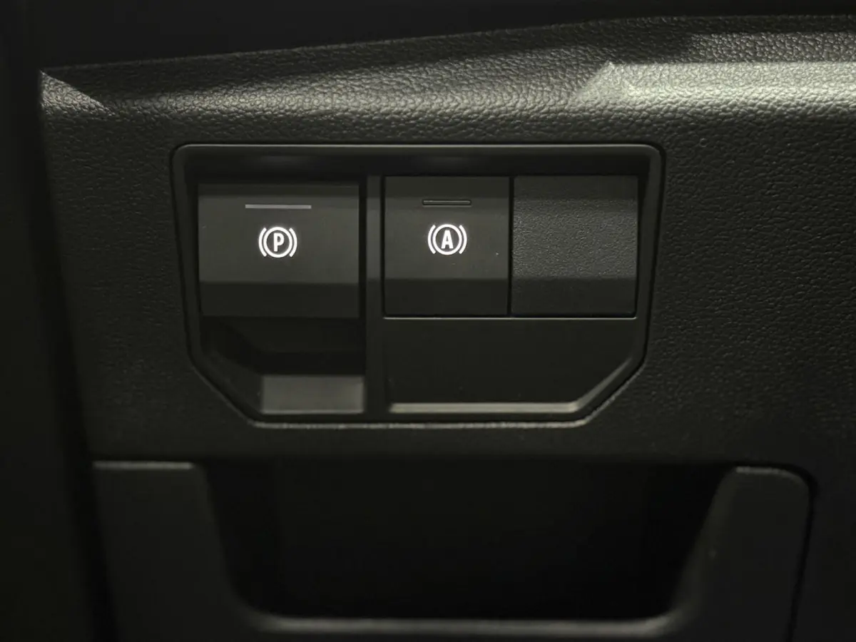 E-Tech Full Hybrid 200pk |Navi | Apple CarPlay | Camera | Stoelverwarming | Cruise Control | Parkeersensoren