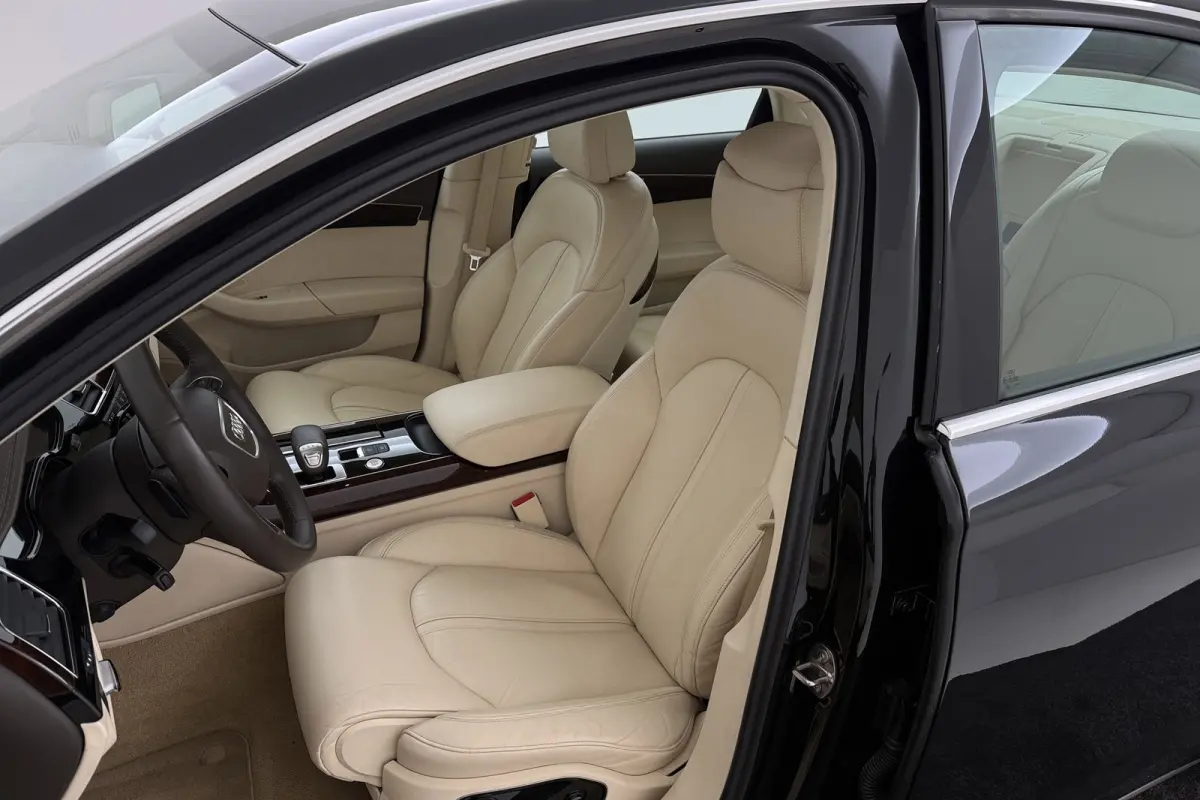4.2 TDI quattro Pro Line+ | Luchtvering | 68.000 KM!! | Nette Auto! | V8 | Climate Control | Navigatie |