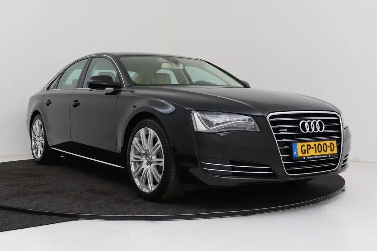 4.2 TDI quattro Pro Line+ | Luchtvering | 68.000 KM!! | Nette Auto! | V8 | Climate Control | Navigatie |
