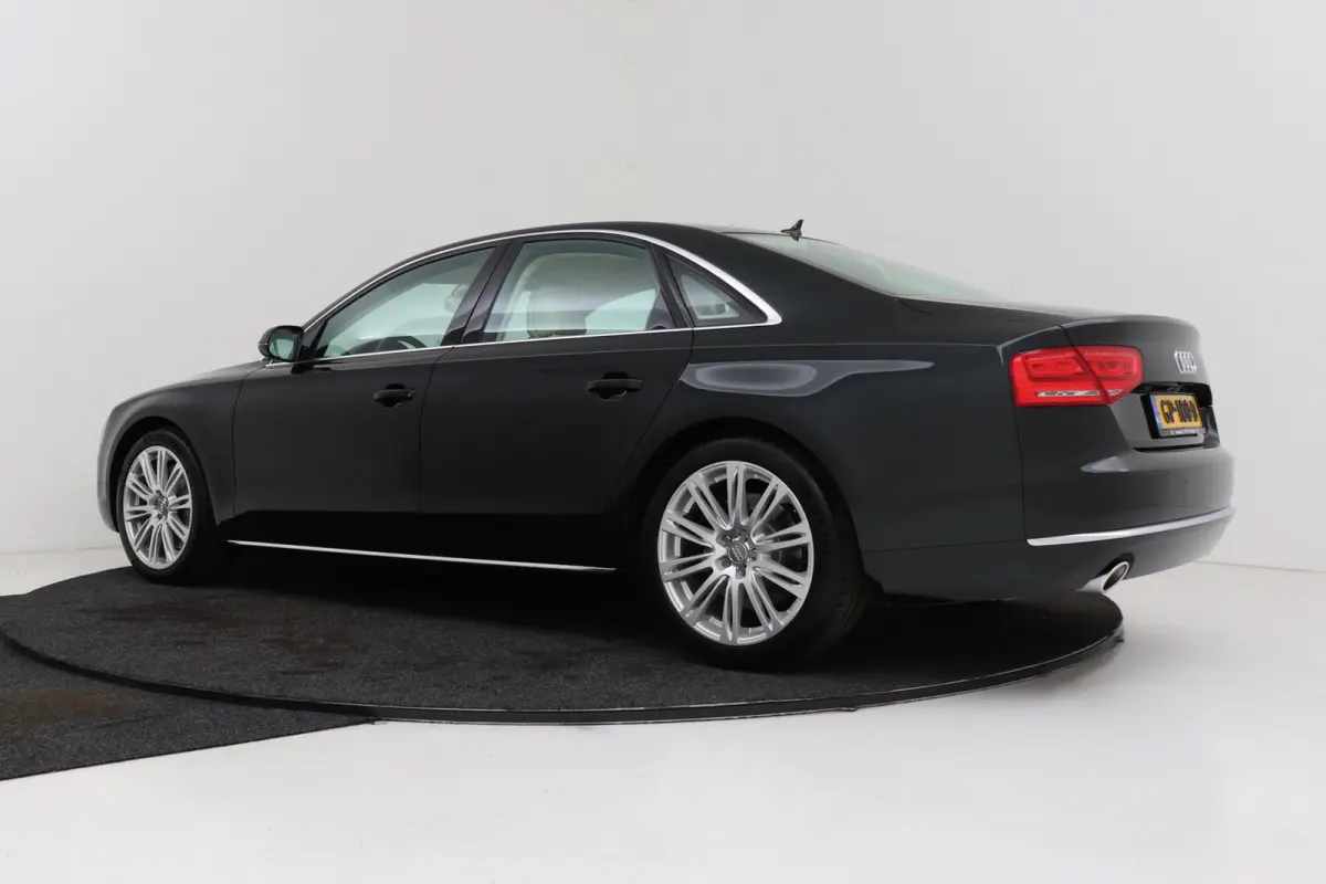 4.2 TDI quattro Pro Line+ | Luchtvering | 68.000 KM!! | Nette Auto! | V8 | Climate Control | Navigatie |
