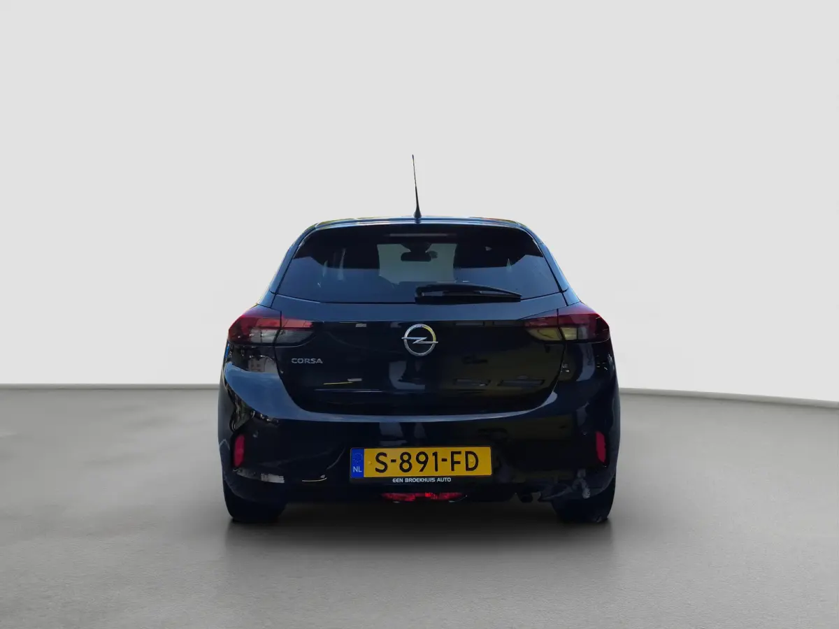 1.2 Elegance Camera | LED | Parkeersensoren | Climate control | Full map navigatie | Carplay/android auto |