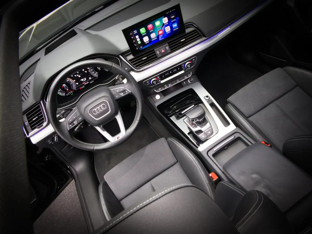 55 TFSI e S-Line Edition Competition (PANO, B&O, HEAD-UP, SFEERVERLICHTING, APLE CARPLAY/ANDROID AUTO, STOELVERWARMING)