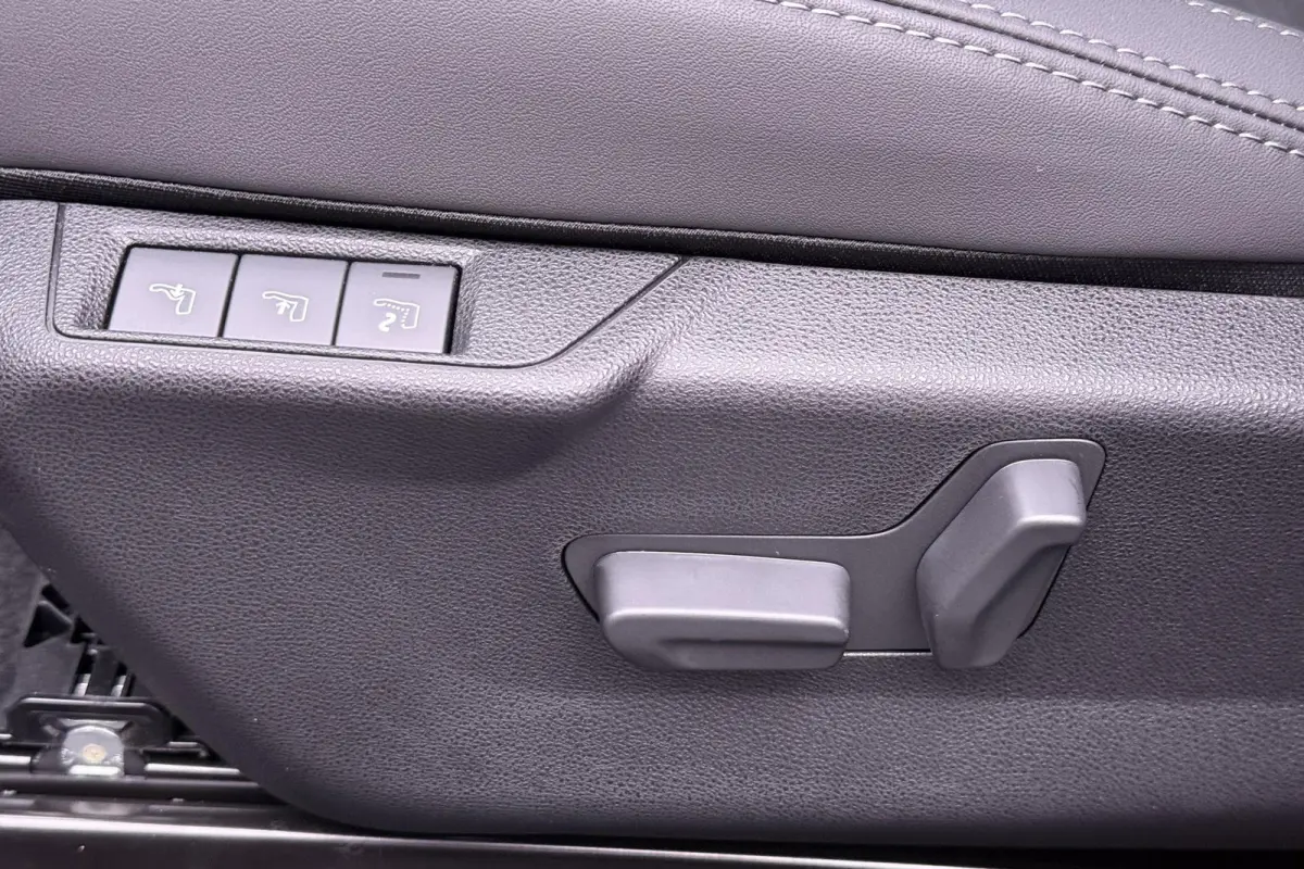 Sport 54 kWh stoelmassage el. verwarmbare stoelen luxe interieur