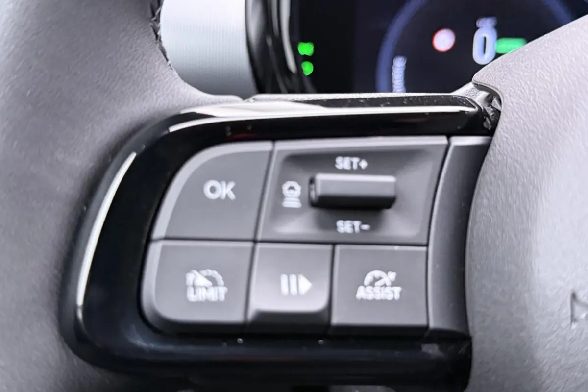 Sport 54 kWh stoelmassage el. verwarmbare stoelen luxe interieur