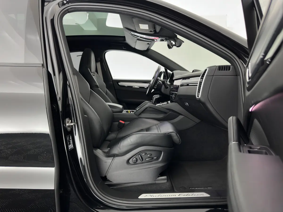 3.0 E-Hybrid Platinum Edition (Plug-In) {SoH-100%} Aut. *PANO | LEATHER | FULL-LED | BOSE-SURROUND | MEMORY-PACK | TOPVIEW | SPORTSEATS | DAB | NAVI-FULLAMP | PRIVACY-GLASS | SHIFTPADDLES | 