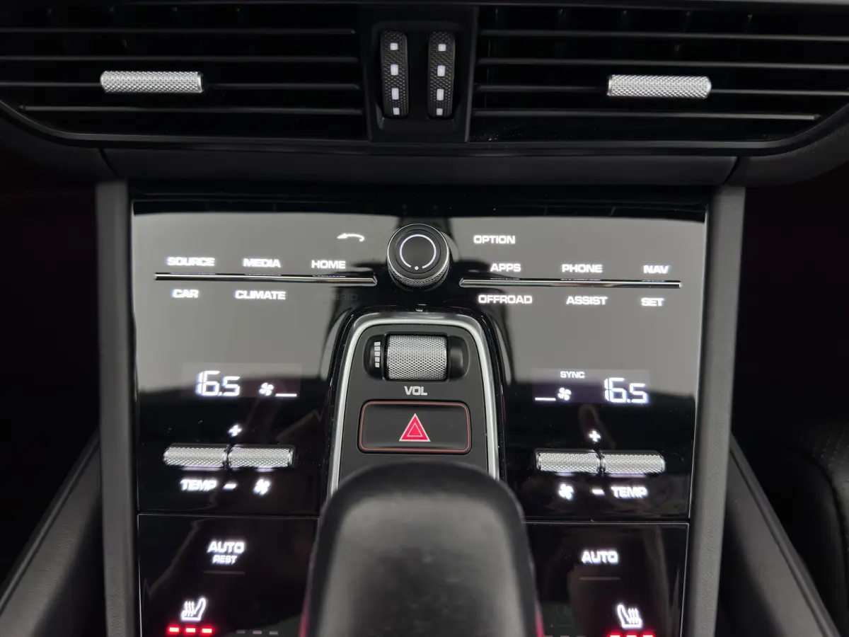 3.0 E-Hybrid Platinum Edition (Plug-In) {SoH-100%} Aut. *PANO | LEATHER | FULL-LED | BOSE-SURROUND | MEMORY-PACK | TOPVIEW | SPORTSEATS | DAB | NAVI-FULLAMP | PRIVACY-GLASS | SHIFTPADDLES | 