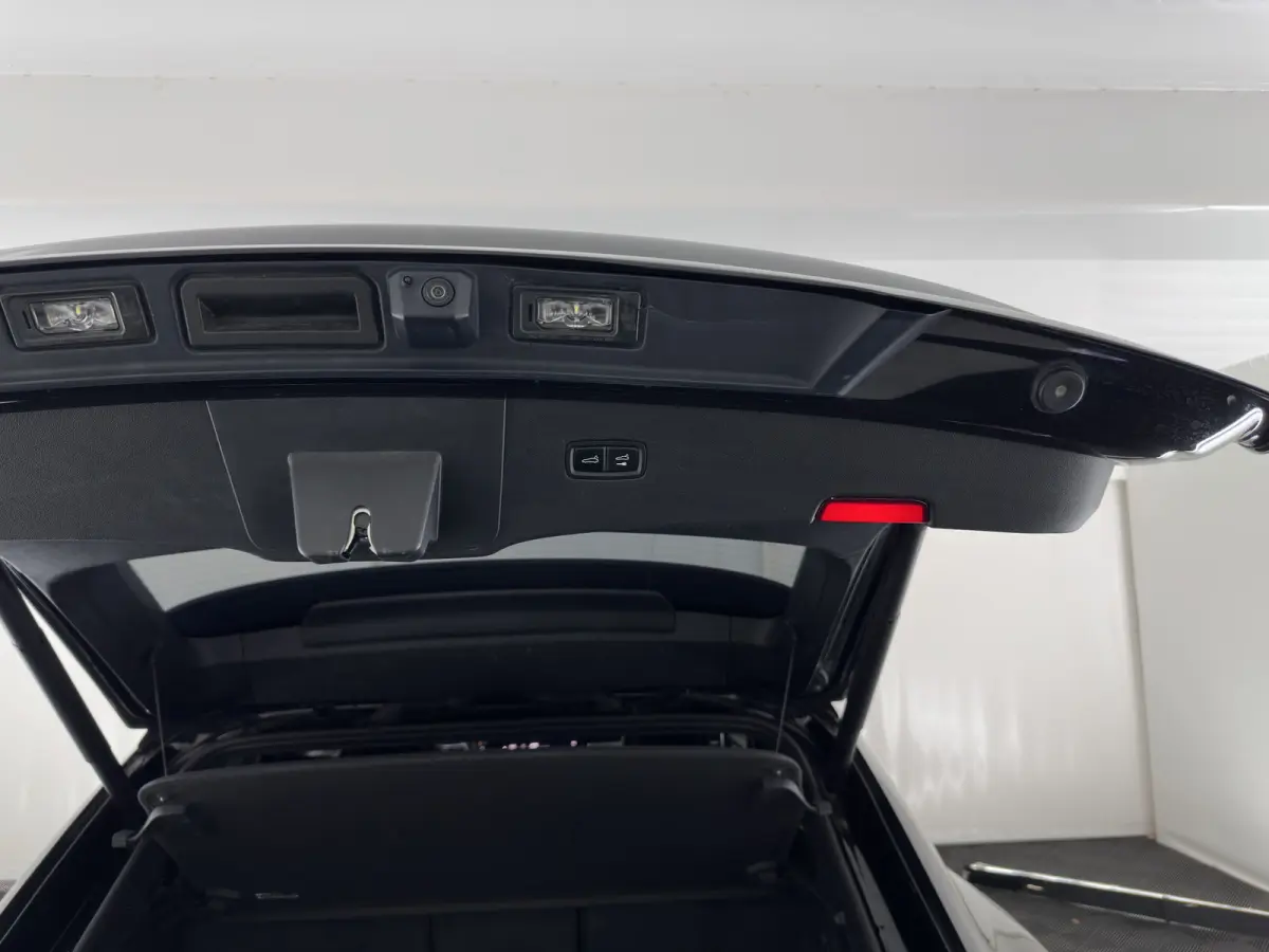 3.0 E-Hybrid Platinum Edition (Plug-In) {SoH-100%} Aut. *PANO | LEATHER | FULL-LED | BOSE-SURROUND | MEMORY-PACK | TOPVIEW | SPORTSEATS | DAB | NAVI-FULLAMP | PRIVACY-GLASS | SHIFTPADDLES | 