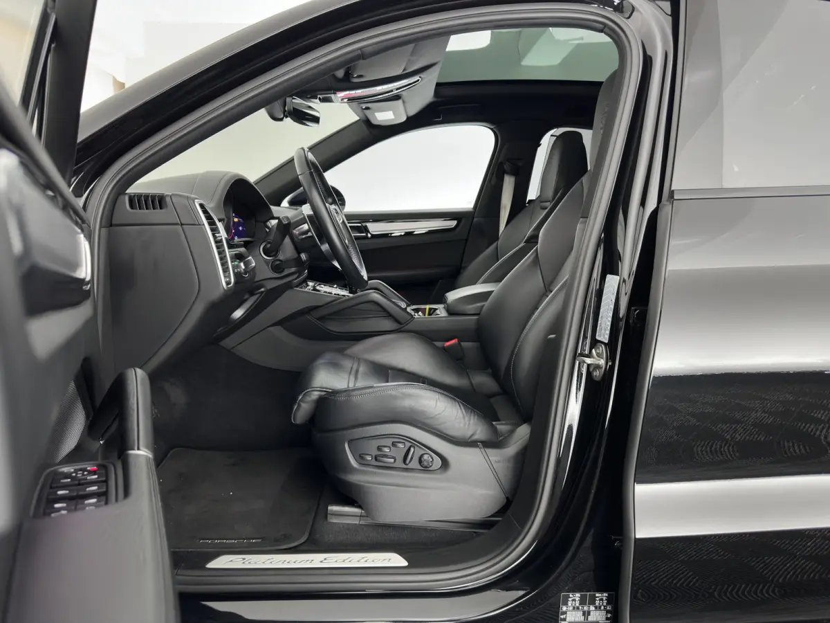 3.0 E-Hybrid Platinum Edition (Plug-In) {SoH-100%} Aut. *PANO | LEATHER | FULL-LED | BOSE-SURROUND | MEMORY-PACK | TOPVIEW | SPORTSEATS | DAB | NAVI-FULLAMP | PRIVACY-GLASS | SHIFTPADDLES | 