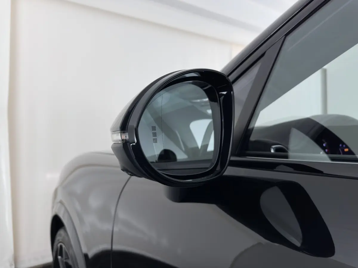 3.0 E-Hybrid Platinum Edition (Plug-In) {SoH-100%} Aut. *PANO | LEATHER | FULL-LED | BOSE-SURROUND | MEMORY-PACK | TOPVIEW | SPORTSEATS | DAB | NAVI-FULLAMP | PRIVACY-GLASS | SHIFTPADDLES | 