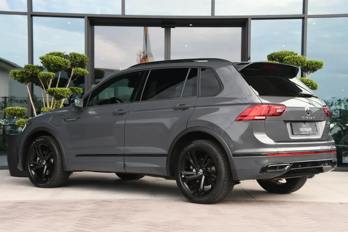 1.4 TSI eHybrid R-Line Business+ | PANO | CARPLAY