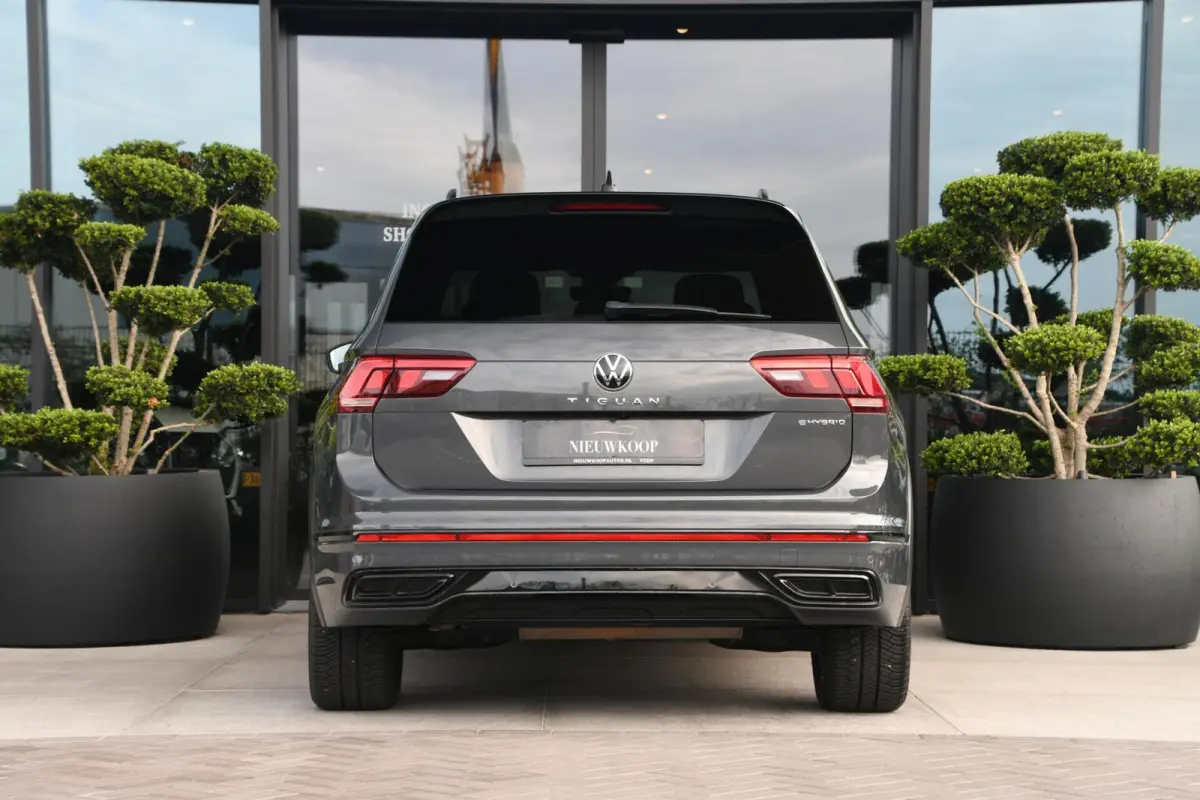 1.4 TSI eHybrid R-Line Business+ | PANO | CARPLAY