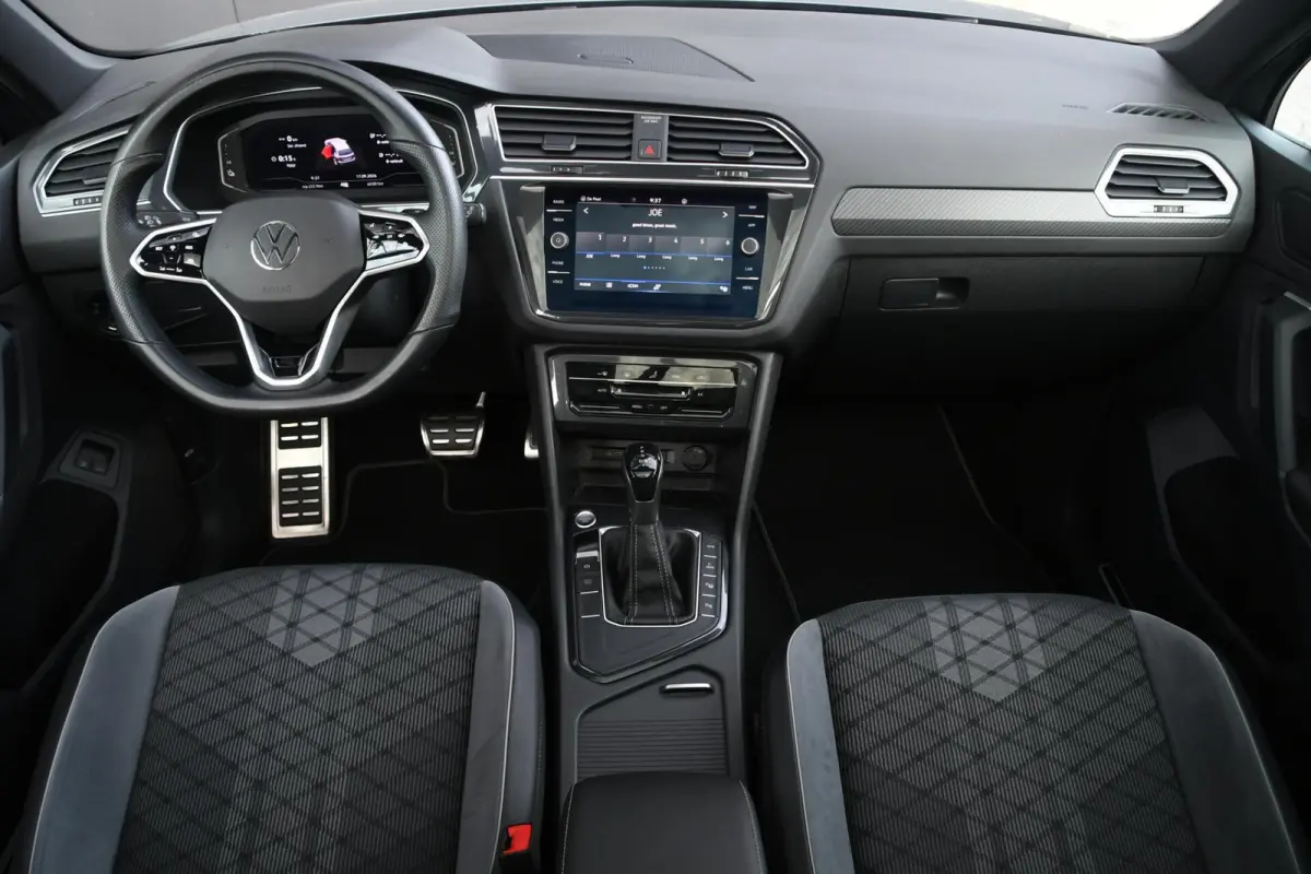 1.4 TSI eHybrid R-Line Business+ | PANO | CARPLAY