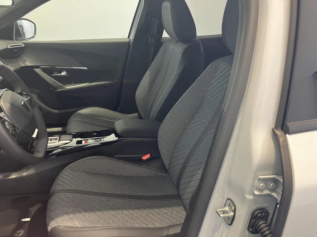 1.2 Hybrid Allure l Automaat l Apple carplay & Android auto l Parkeersensoren l Camera