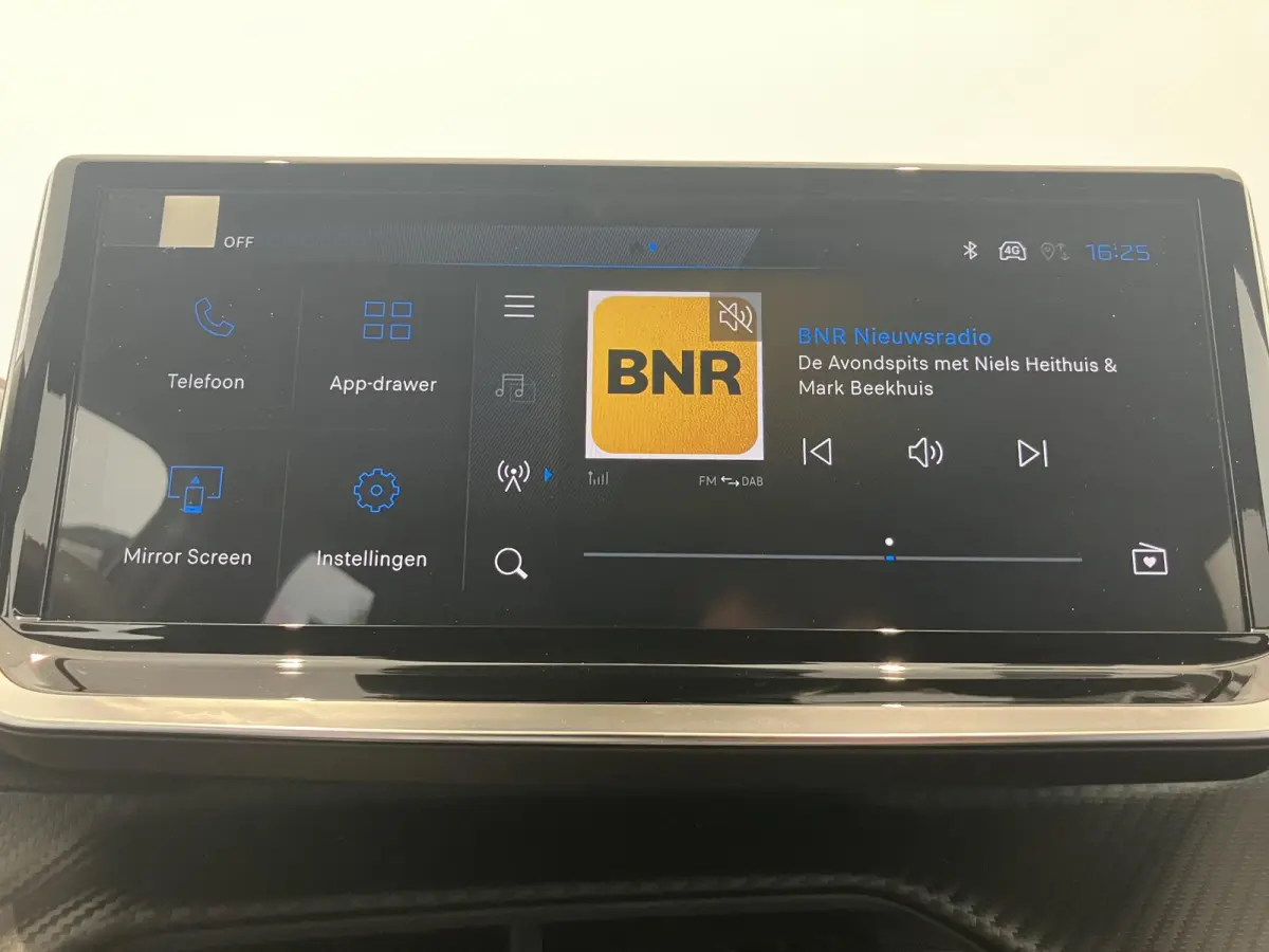 1.2 Hybrid Allure l Automaat l Apple carplay & Android auto l Parkeersensoren l Camera