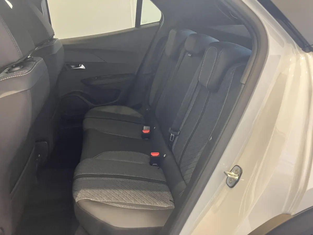 1.2 Hybrid Allure l Automaat l Apple carplay & Android auto l Parkeersensoren l Camera