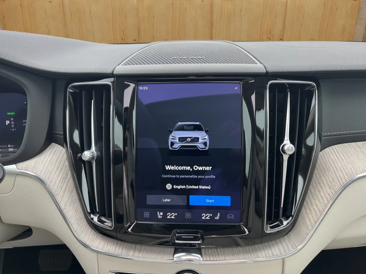 T6 AWD Ultimate Bright | Luchtvering | Head-Up Display | 360 camera | Harman Kardon | Stoel ventilatie
