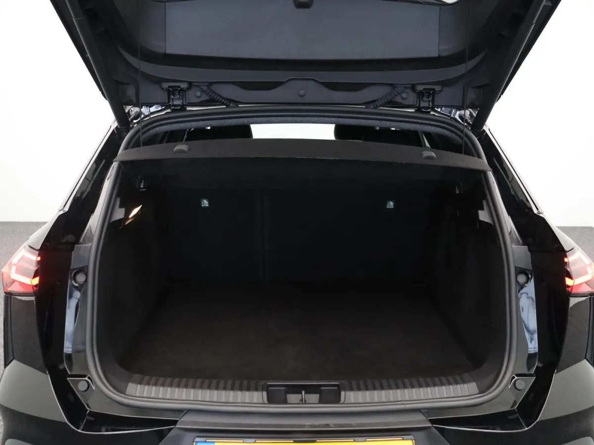 E-Tech full hybrid 145pk techno | Elek. stoelen | Elek. achterklep | Stoel- en stuurwielverwarming | Adaptieve cruise control | 360 graden camera |