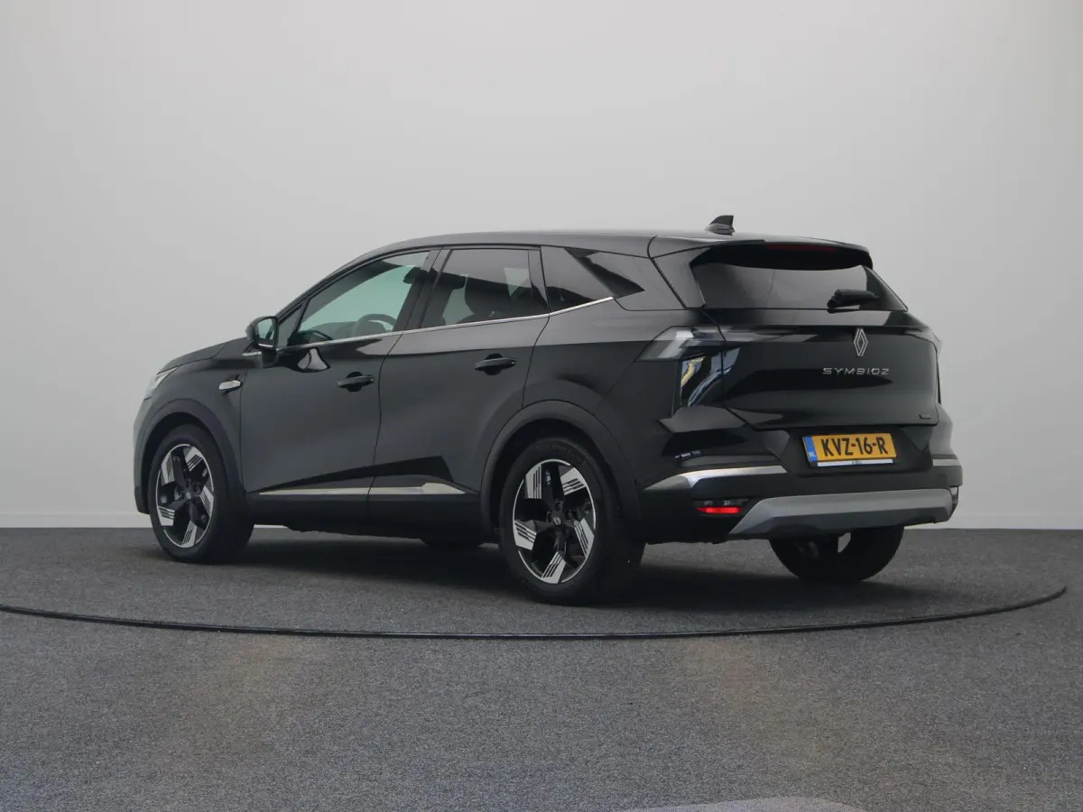 E-Tech full hybrid 145pk techno | Elek. stoelen | Elek. achterklep | Stoel- en stuurwielverwarming | Adaptieve cruise control | 360 graden camera |