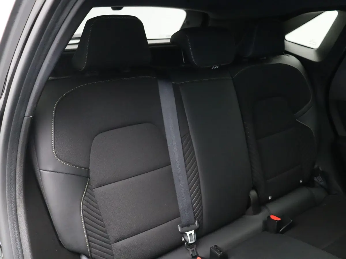 E-Tech full hybrid 145pk techno | Elek. stoelen | Elek. achterklep | Stoel- en stuurwielverwarming | Adaptieve cruise control | 360 graden camera |