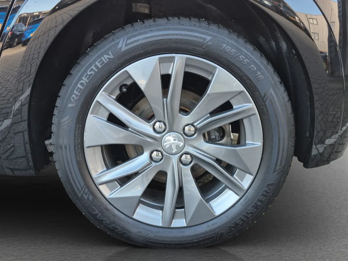 EV Allure Pack 50 kWh 91,2% SOH | 3 Fase | Camera | Parkeersensoren | LED | Carplay/android auto |