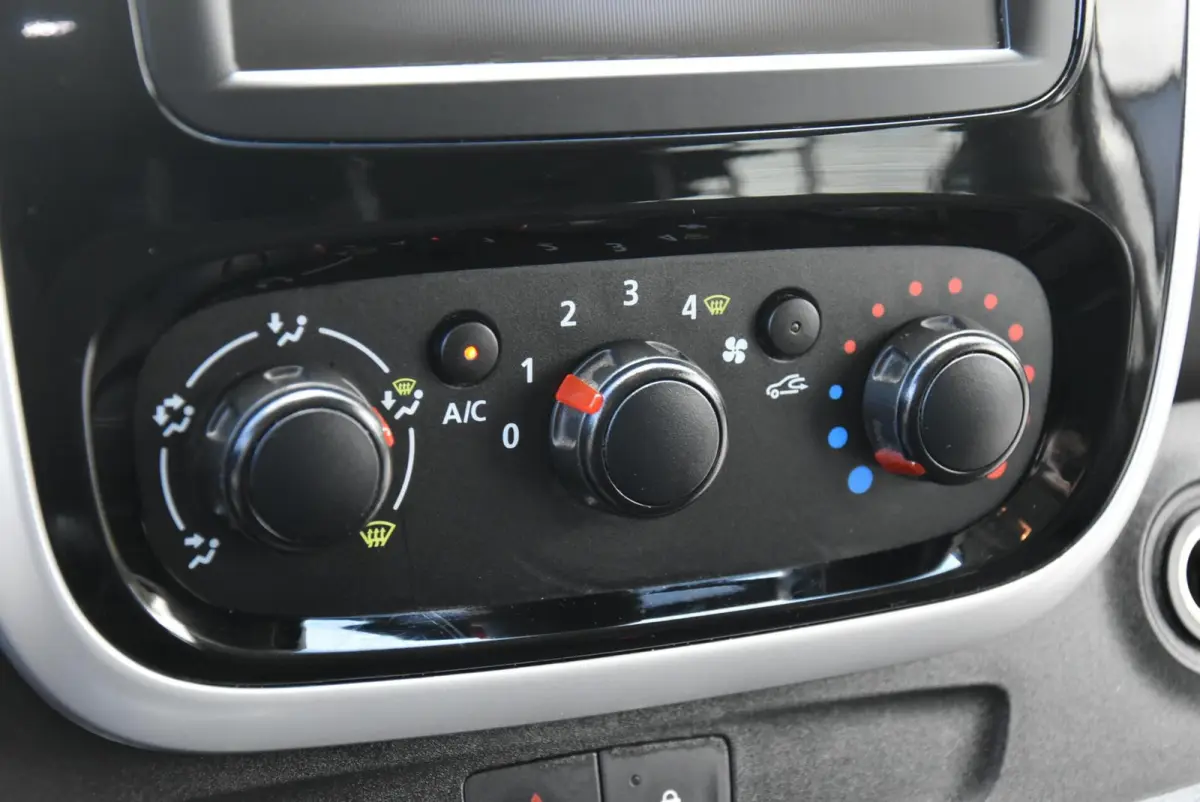 bestel 1.6 dCi T29 L2H1 DC Comfort