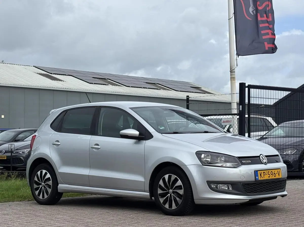 1.0 BlueMotion Connected Series cruise pdc