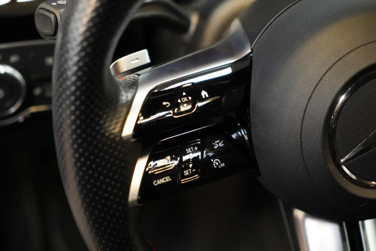 250 e AMG Line Pano|Burmester|Dealer onderh|Sfeerverlichting|19 inch