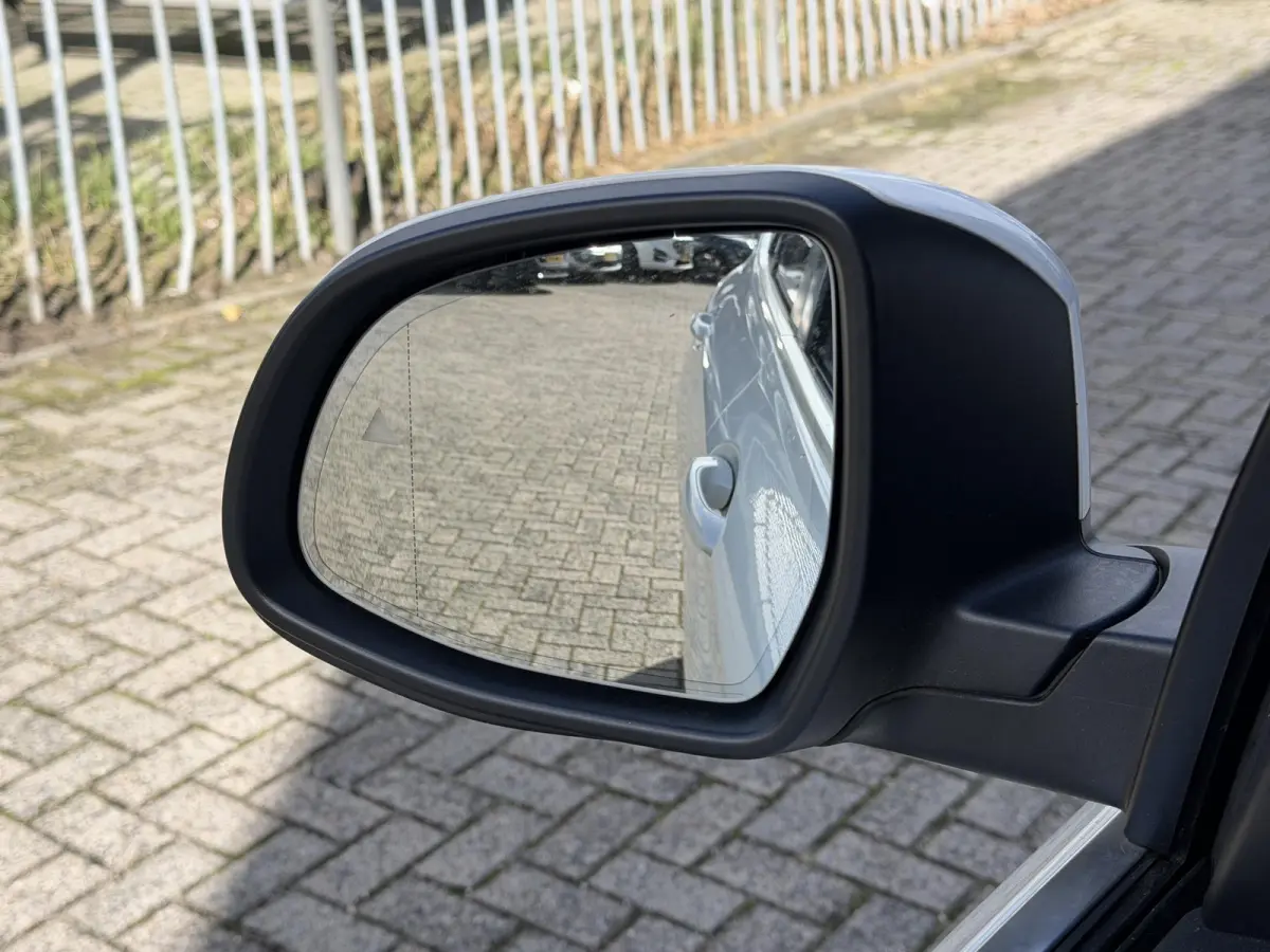 xDrive30e 18"/Leder/Dodehoek/Camera/Keyless/LED/Navigatie