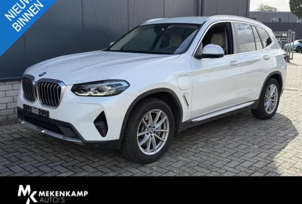 xDrive30e 18"/Leder/Dodehoek/Camera/Keyless/LED/Navigatie
