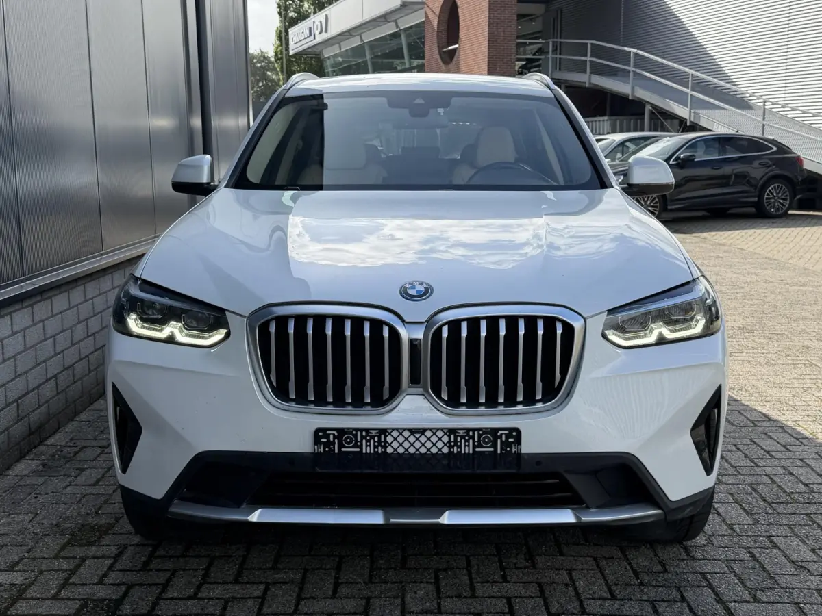 xDrive30e 18"/Leder/Dodehoek/Camera/Keyless/LED/Navigatie