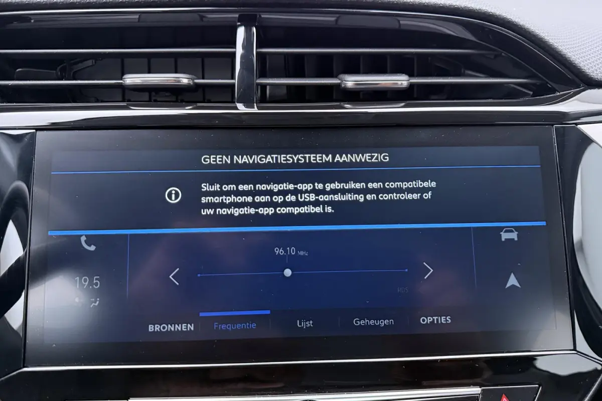 Electric Long Range Business Edition 51 kWh Long Range Carplay Android Auto ECC