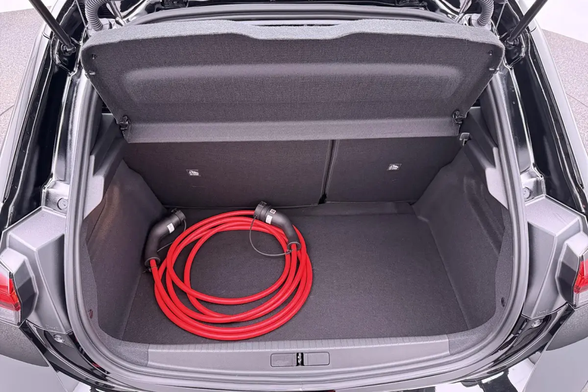 Electric Long Range Business Edition 51 kWh Long Range Carplay Android Auto ECC