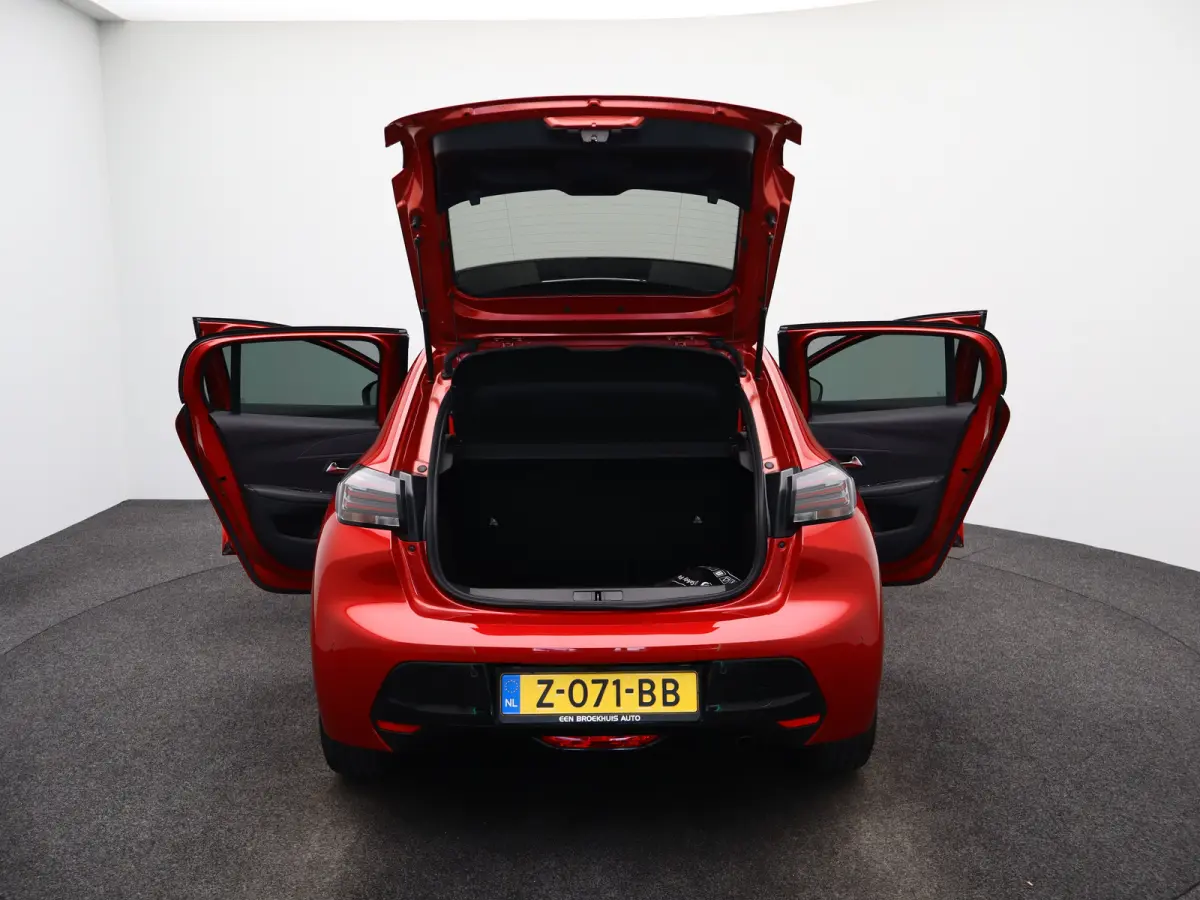 1.2 PureTech 100 Allure 1e Eigenaar | Parkeersenoren Voor en Achter | Camera | Climate Control | Apple Carplay/Android Auto | Cruise Control