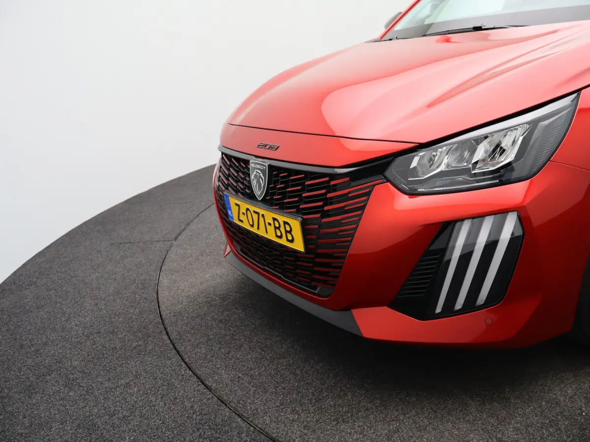 1.2 PureTech 100 Allure 1e Eigenaar | Parkeersenoren Voor en Achter | Camera | Climate Control | Apple Carplay/Android Auto | Cruise Control