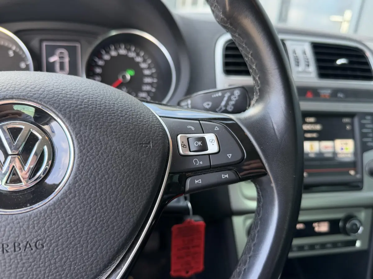 1.2 TSI Highline 16"/Leder/Climate/Cruise/Navigatie/Camera/Apple Carplay & Android Auto