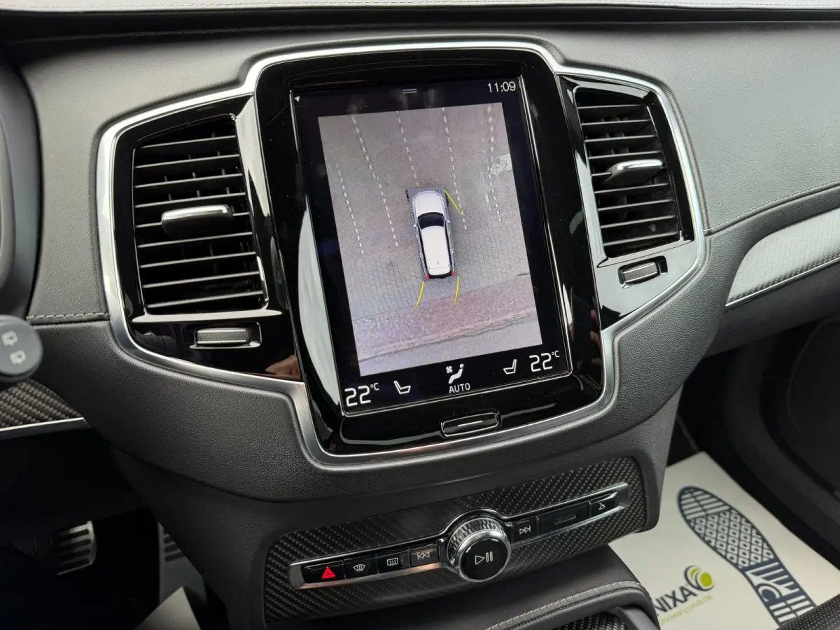 2.0 T8 Twin Engine AWD R-Design l TREKHAAK l ACC l