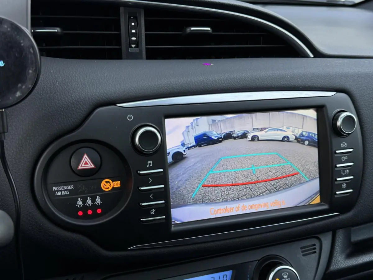 1.5 Hybrid Executive Panorama / Camera