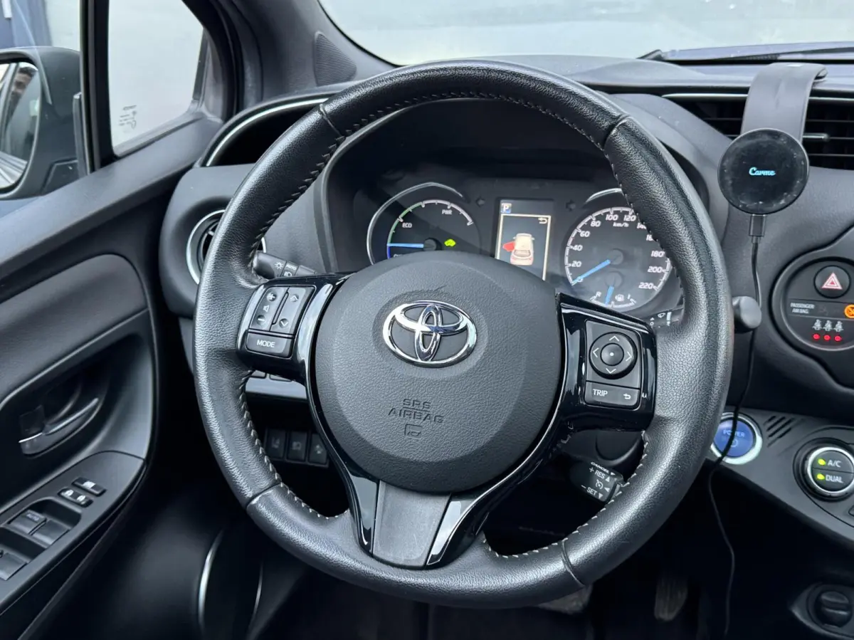 1.5 Hybrid Executive Panorama / Camera