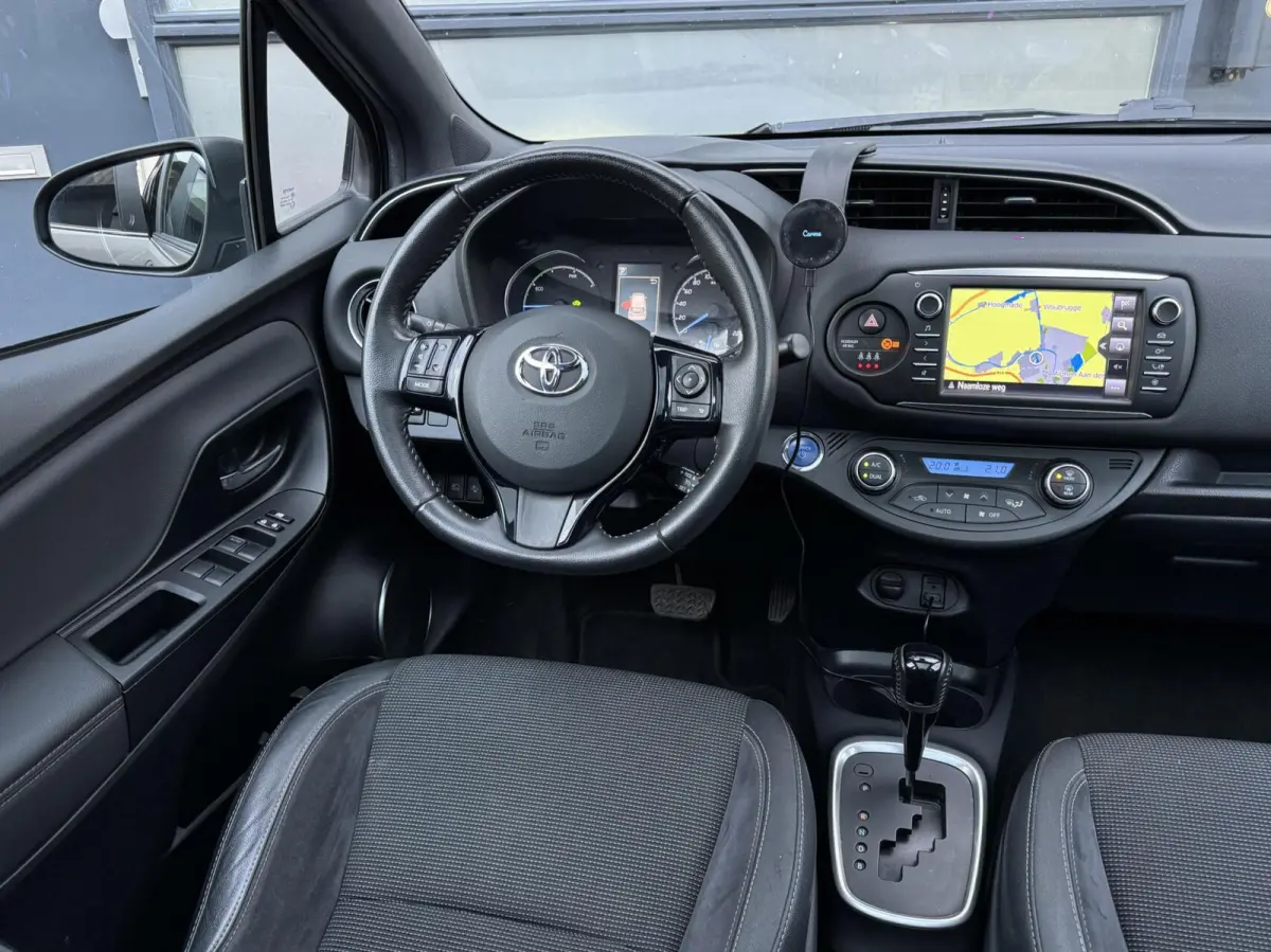 1.5 Hybrid Executive Panorama / Camera